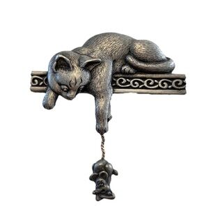 JJ Jonette Brooch Pewter Cat Playing with Mouse